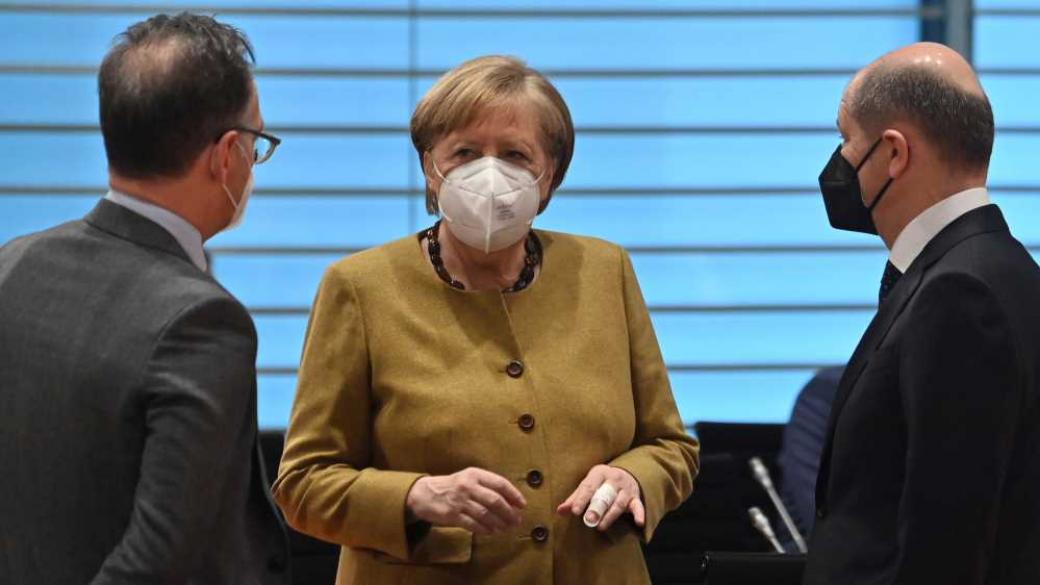 Меркел иска повече власт, за да наложи национален локдаун