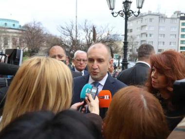 Радев: Безпринципна коалиция може само да задълбочи кризата