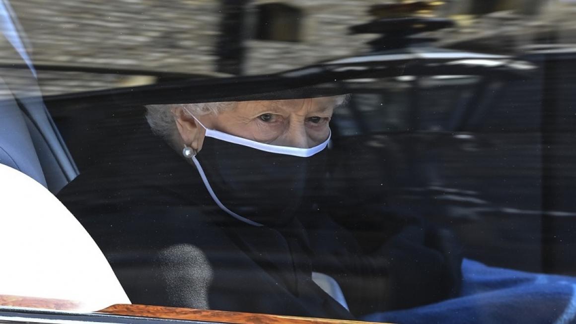 Галерия :: Снимка 3 :: Великобритания и Кралицата се сбогуваха с принц Филип (галерия)}