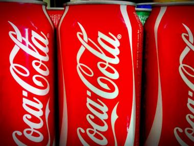 Coca-Cola променя дизайна на бутилките си