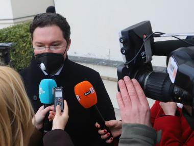 ГЕРБ продължава с опитите да направи невъзможен кабинет