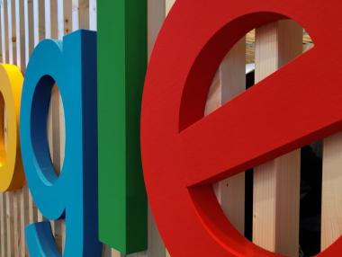 Основателят на 4chan напусна Google