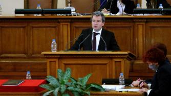 „Има такъв народ“ пак смени позицията си за гласуването по пощата