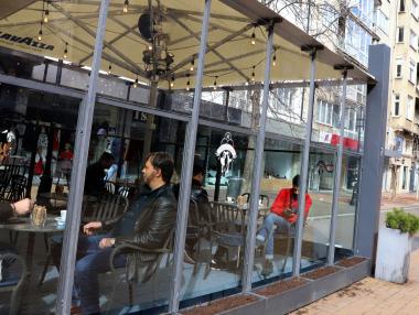 Съвзема ли се пазарът на труда в България?