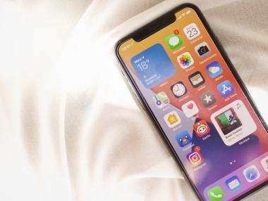 iPhone получи ъпдейта, който толкова притеснява Facebook
