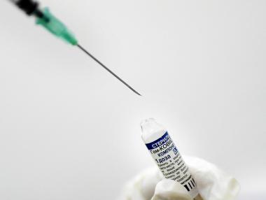 По предложение на БСП здравната комисия одобри внос на „Спутник V“