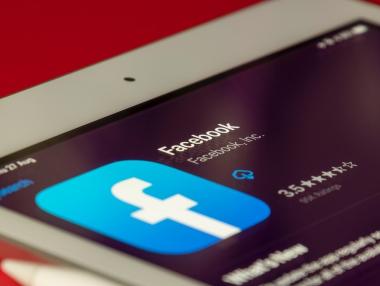 Facebook отчете неочаквано високи приходи