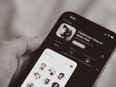 Виртуалният рай Clubhouse