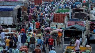 COVID трагедията в Индия се разраства