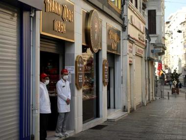 Турската лира потъва, докато инфлацията се ускорява