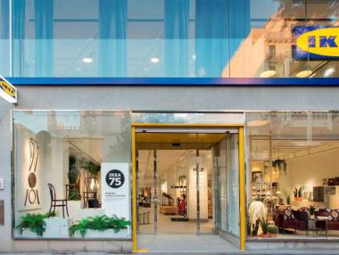 Ikea започва да изкупува обратно мебели от британските си клиенти