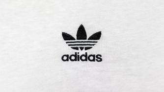 Adidas отчита рекордна печалба