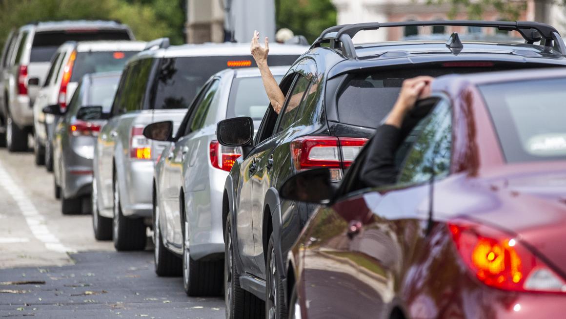 Галерия :: Снимка 4 :: В паника американците се презапасяват с гориво (снимки)}