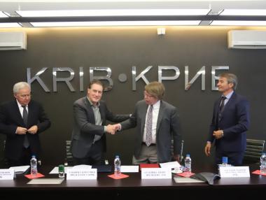 КРИБ и Американският университет със споразумение за сътрудничество