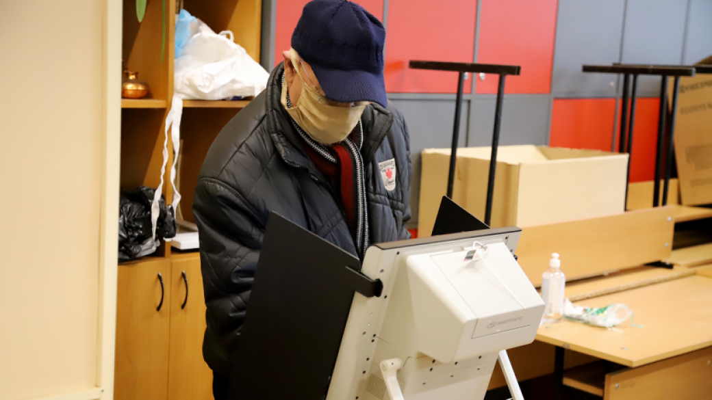 Държавата още не е платила на „Сиела Норма“ машините за гласуване