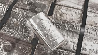 Среброто поскъпна с над 70% и това не е краят