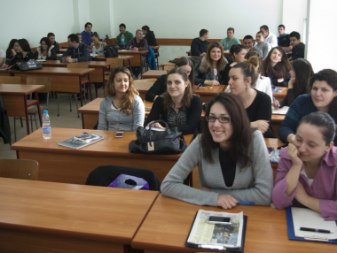 Ректорите искат да отворят университетите, но сами да решат как