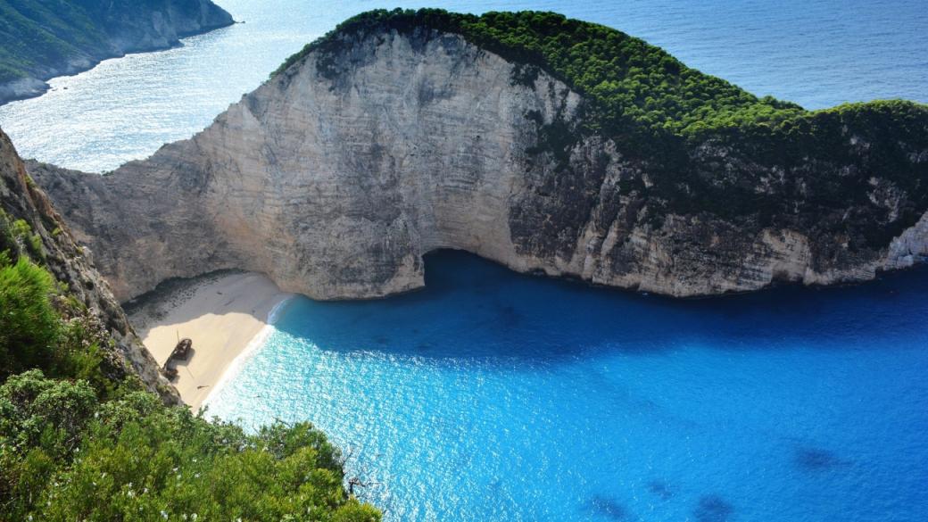 Гърция раздава безплатни ваучери за почивка и на българи