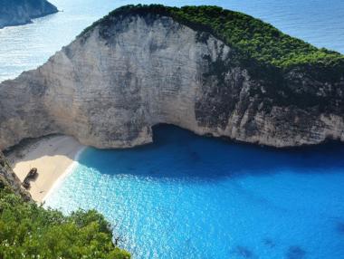 Гърция раздава безплатни ваучери за почивка и на българи