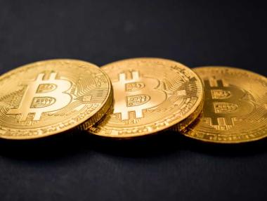 Биткойн падна под $40 000 за първи път от февруари