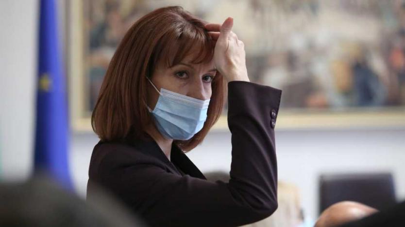 България трябва да купи повече машини за гласуване от очакваното