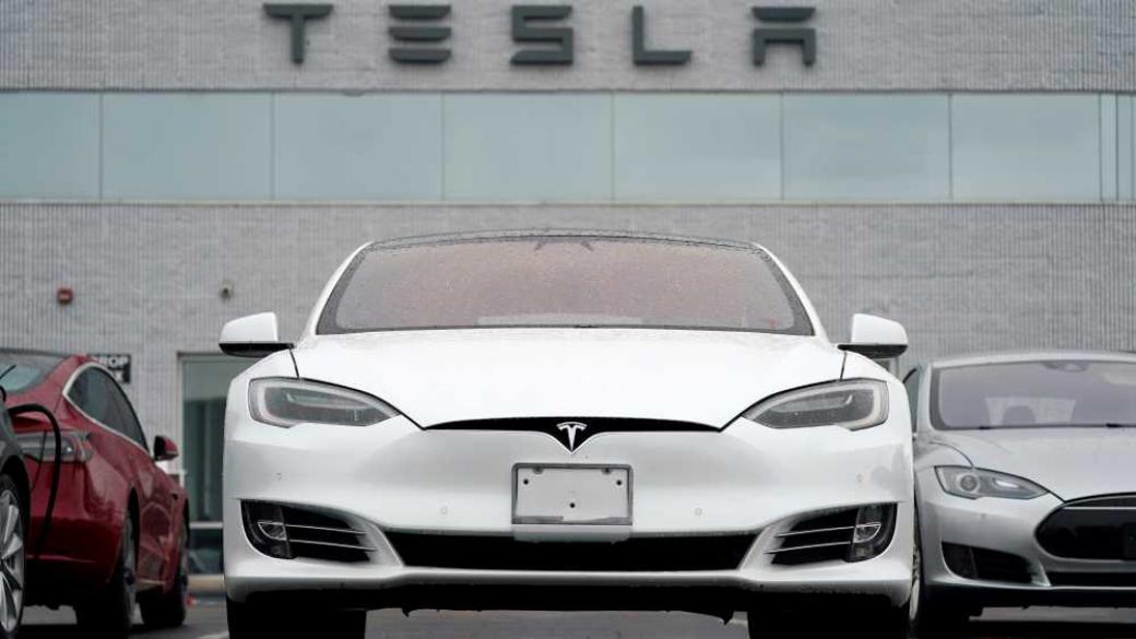 Tesla достигна мрачен етап заради биткойн и конкуренцията