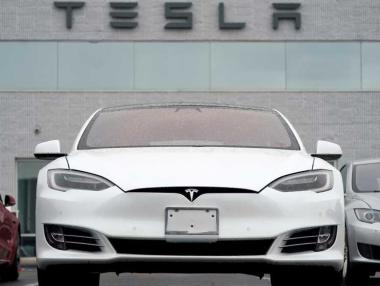 Tesla достигна мрачен етап заради биткойн и конкуренцията