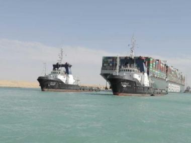 Собственикът на Ever Given обвинява властите на Суецкия канал за инцидента