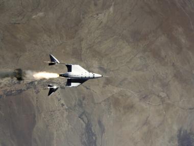 Успешният космически полет изстреля акциите на Virgin Galactic