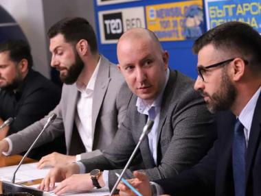 „Хеликоптерни пари“ в България биха помогнали само на банките