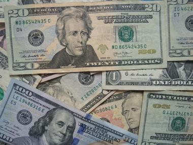 Уолстрийт е изправен пред проблем за 9 трлн. долара