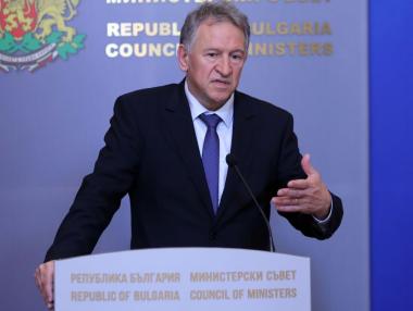 Здравното министерство спря съмнителни поръчки за 25 млн. лв.