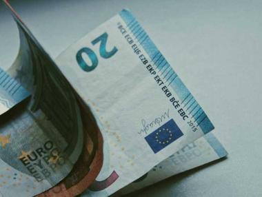 За пръв път от 2018 г. инфлацията в еврозоната надскочи целта на ЕЦБ