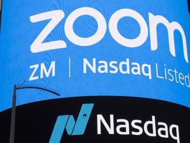 Zoom продължава да чупи рекорди