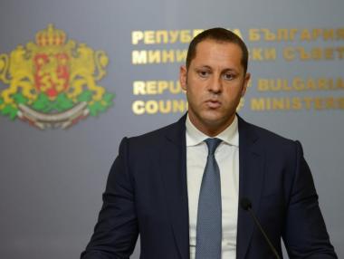 Александър Манолев също е санкциониран от САЩ заради корупция