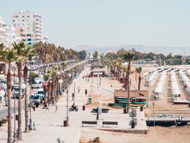 Кипър облекчава мерките за влизане на български граждани