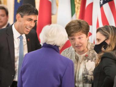 Защо Уолстрийт се страхува от глобална данъчна сделка