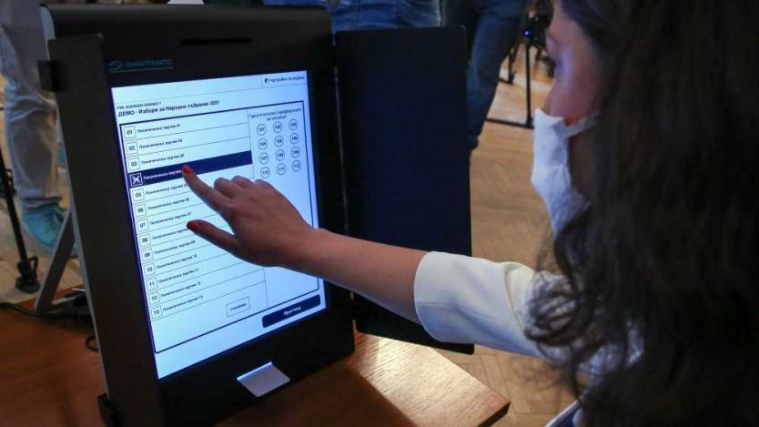ЦИК изтегли номерата на партиите за изборите на 11 юли