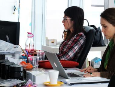 Наетите се концентрират в големите икономически центрове