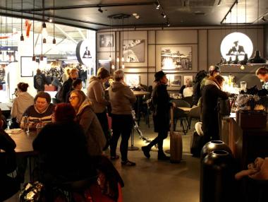 Британската безработица продължава да се свива