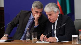 Премиерът предложи на Радев да уволни директора на разузнаването