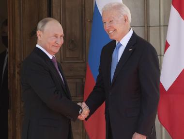 Путин и Байдън разговаряха 4 часа