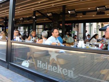 Отворените градини блокират помощта от НАП към заведенията