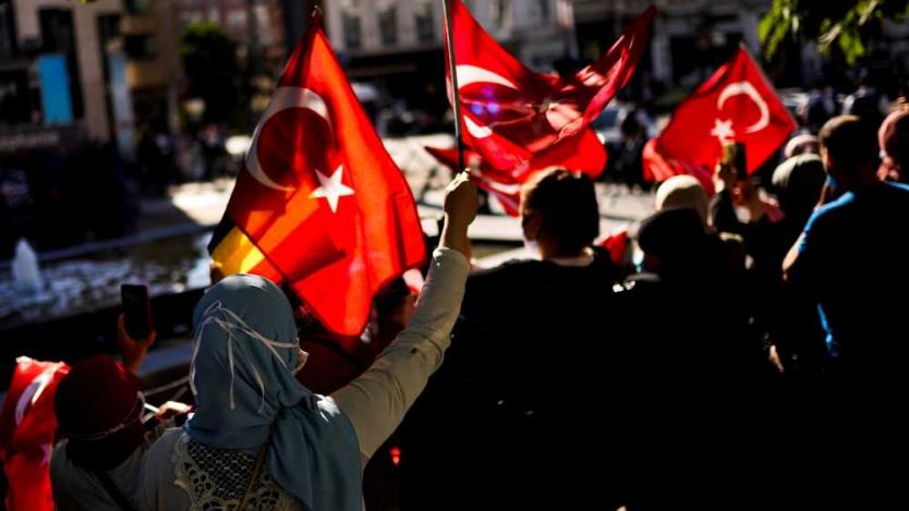 Централната банка запази лихвата и срина турската лира