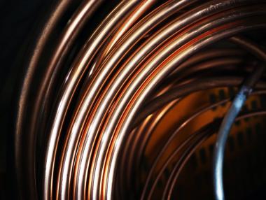 Китай разби цените на суровините