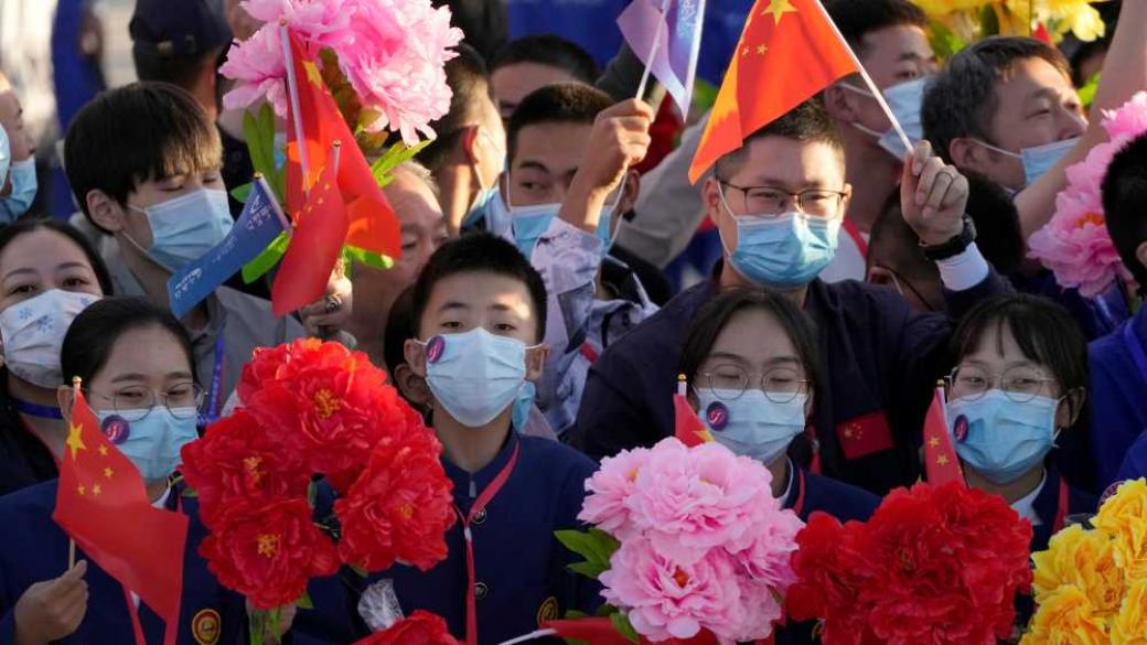 Китай обмисля да премахне всички ограничения за броя деца