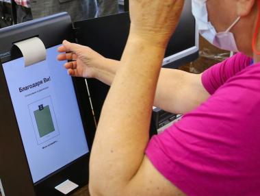 ЦИК и „Сиела“ подписаха договора за логистиката на изборните машини