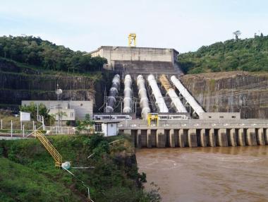 250 български ВЕЦ-а са пред затваряне, предупреждава браншът