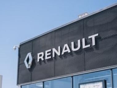 Renault и STMicroelectronics обединяват сили, за да подсигурят доставките на чипове