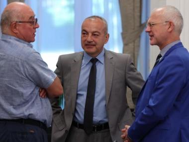 Вечерни новини: „Нескопосаната“ мярка „60/40“, Кризата подмина имотите в България